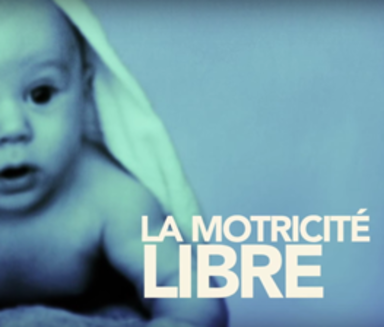 Encourager la motricité libre chez l'enfant